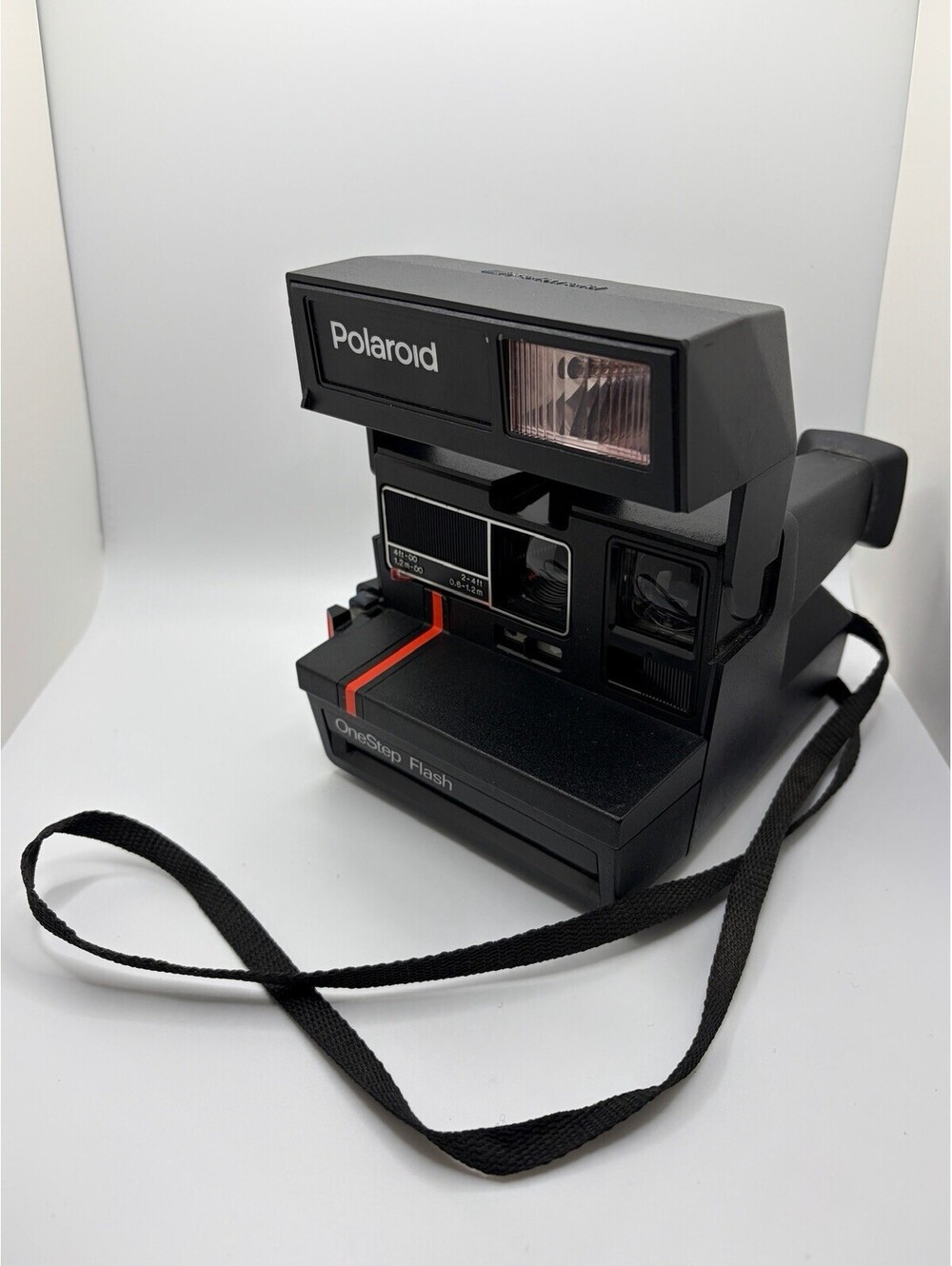 Vintage Polaroid One Step Flash 600 Instant Camera Black w/ Strap Working C180